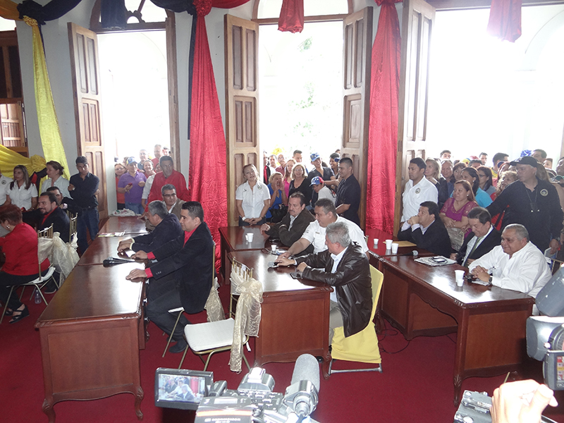 Juramentación Nuevo Parlamento del CLR4