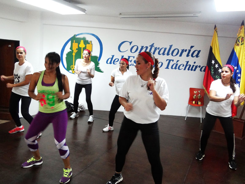 Bailoterapia Día del Empleado Público 6
