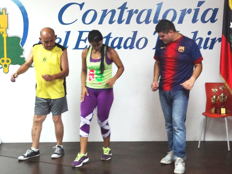 Bailoterapia Día del Empleado Público 8