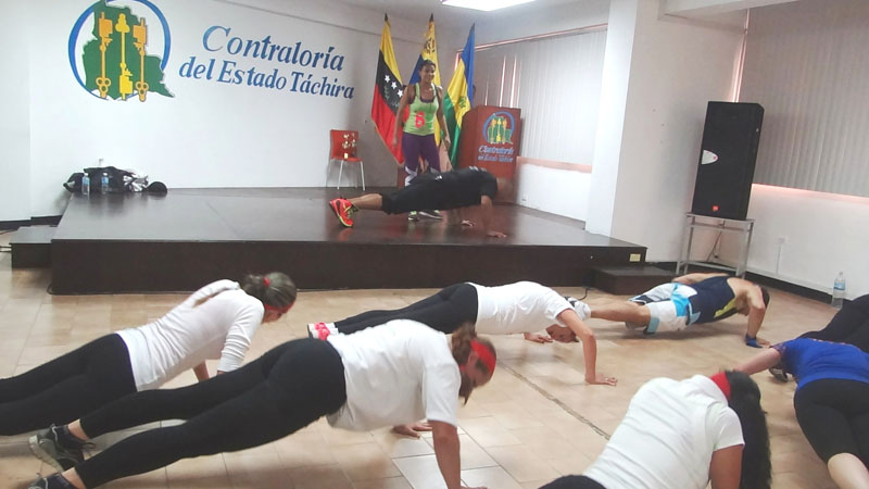 Bailoterapia Día del Empleado Público 11
