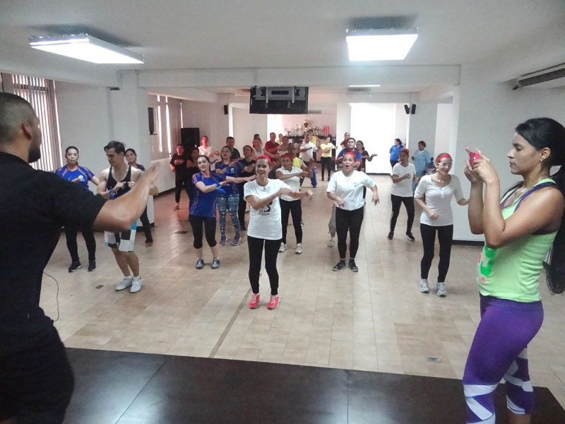Bailoterapia Día del Empleado Público 14