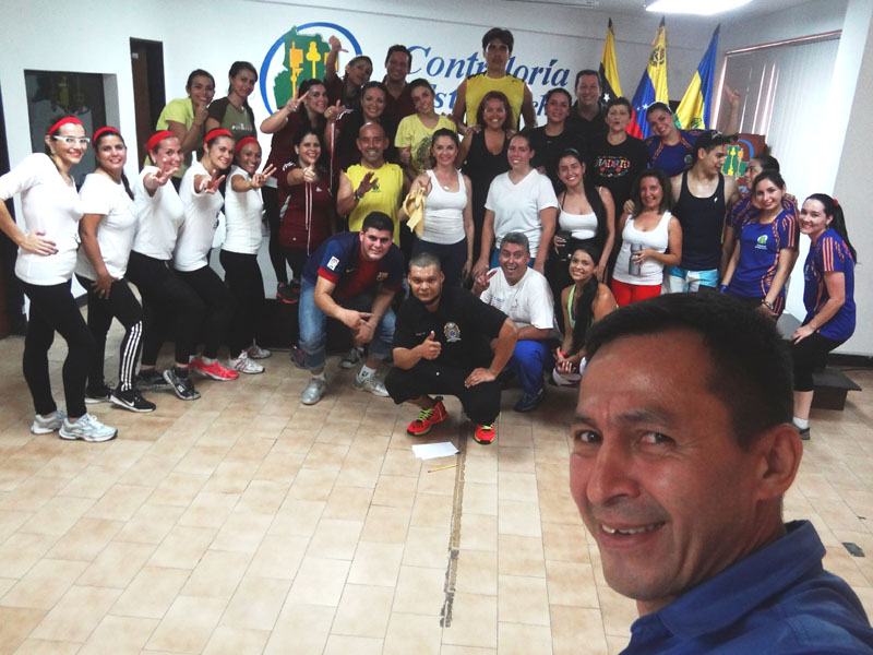 Bailoterapia Día del Empleado Público 20