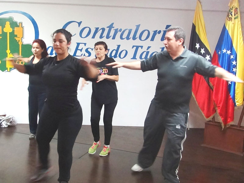 Bailoterapia Día del Empleado Público 28
