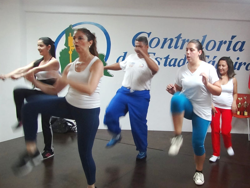 Bailoterapia Día del Empleado Público 29