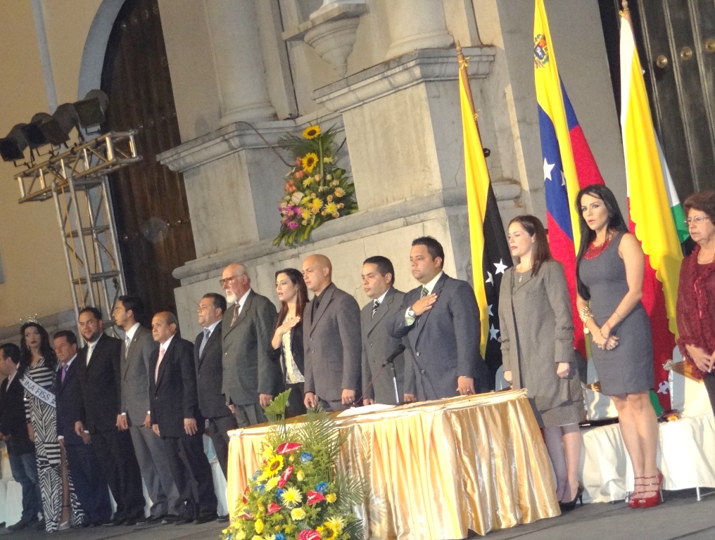 sesión solemne 1er bando de feria 20142