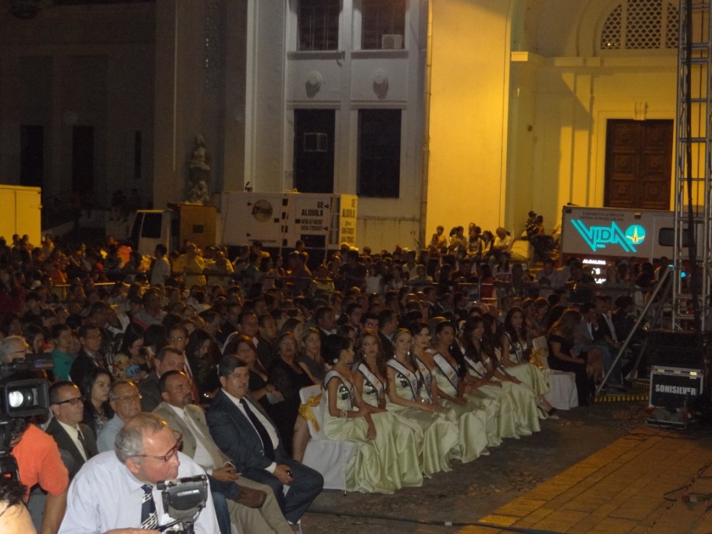 sesión solemne 1er bando de feria 20149