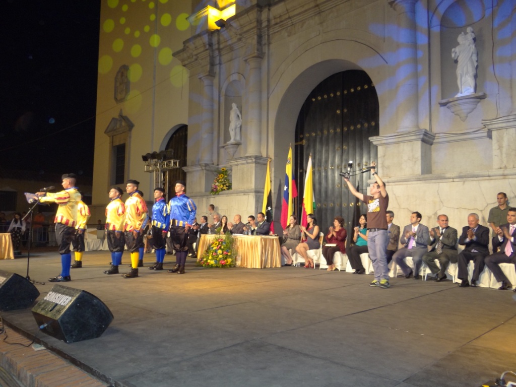 sesión solemne 1er bando de feria 201411