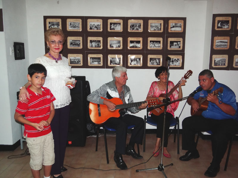 Bazar Navideño CET 20162
