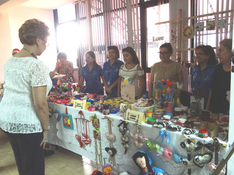 Bazar Navideño CET 201625