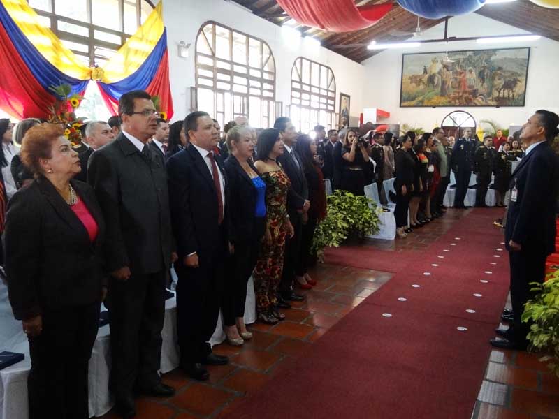 Condecoración Día del Abogado7