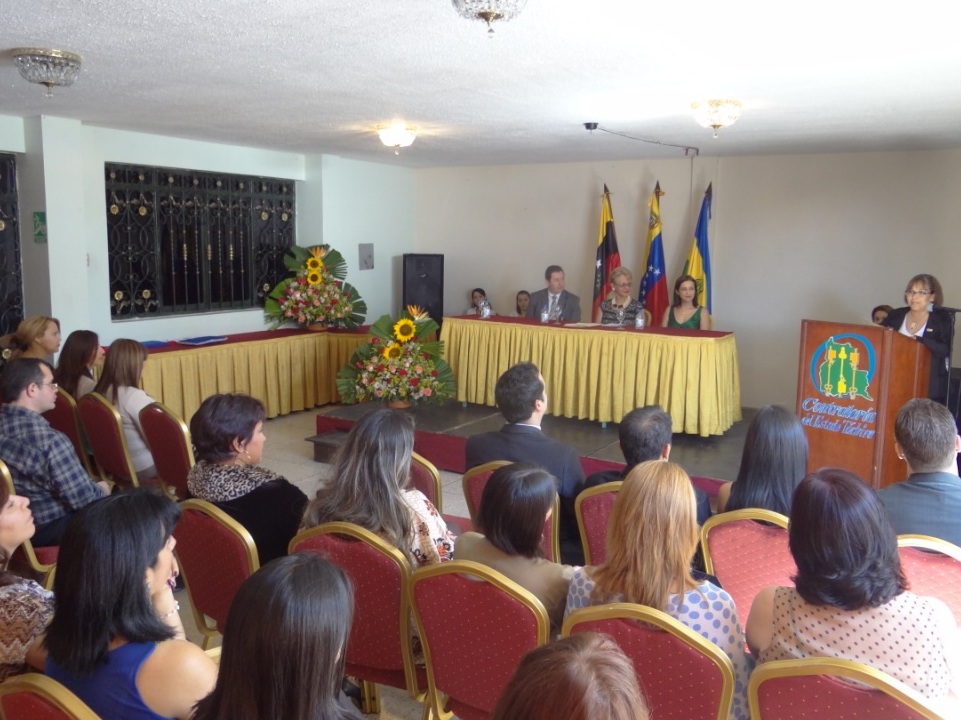 Condecoración de funcionarios por años de servicio CET2