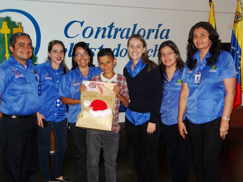 Entrega de Regalos Casa Hogar Ciudad de los Muchachos6
