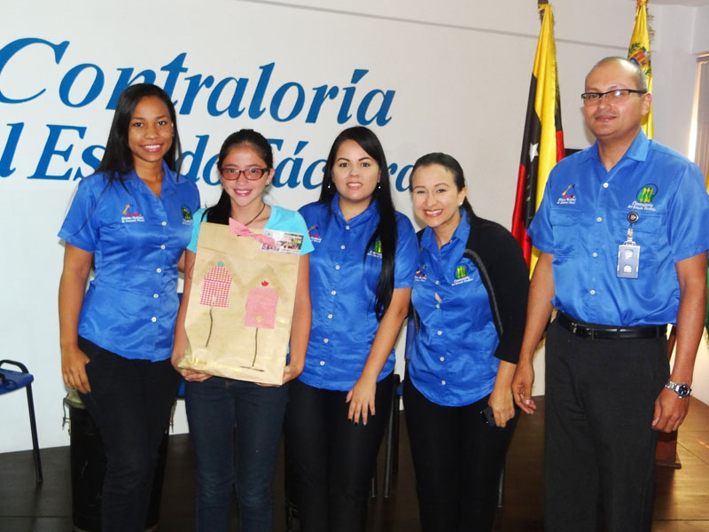 Entrega de Regalos Casa Hogar Ciudad de los Muchachos8