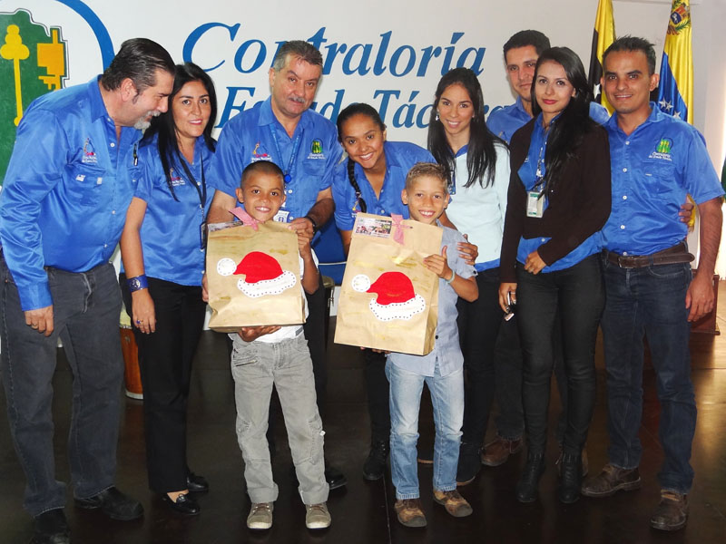 Entrega de Regalos Casa Hogar Ciudad de los Muchachos9