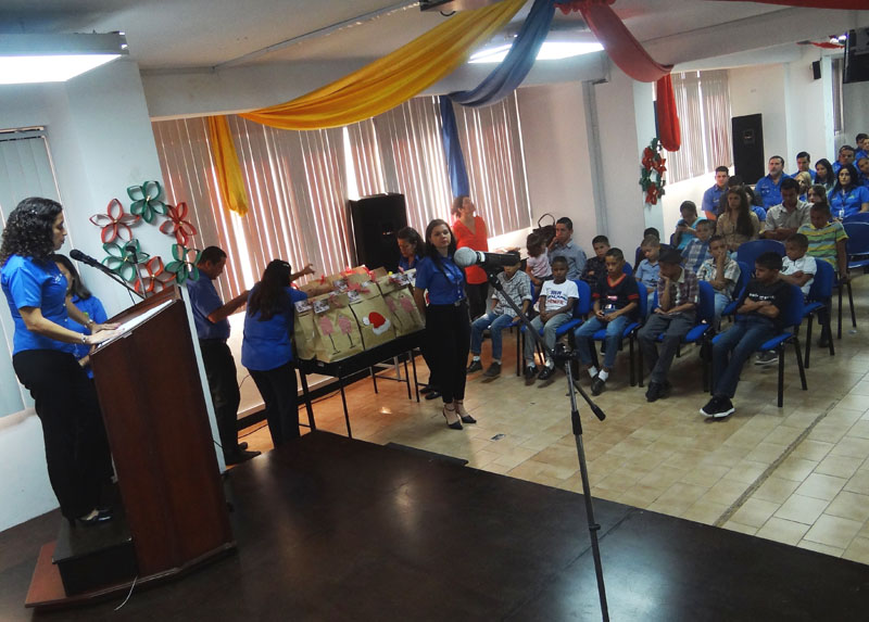 Entrega de Regalos Casa Hogar Ciudad de los Muchachos12