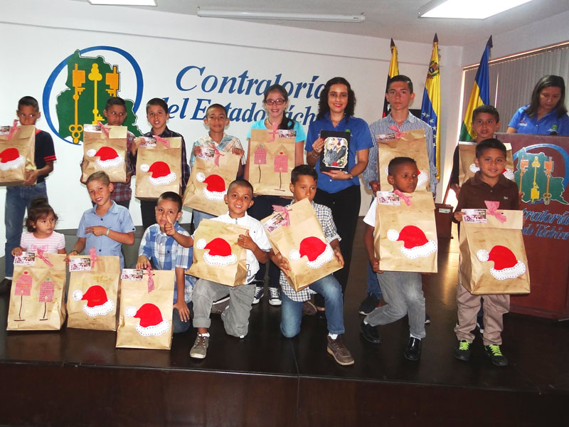 Entrega de Regalos Casa Hogar Ciudad de los Muchachos19