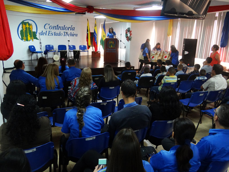 Entrega de Regalos Casa Hogar Ciudad de los Muchachos21