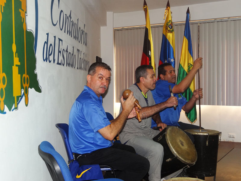 Entrega de Regalos Casa Hogar Ciudad de los Muchachos23