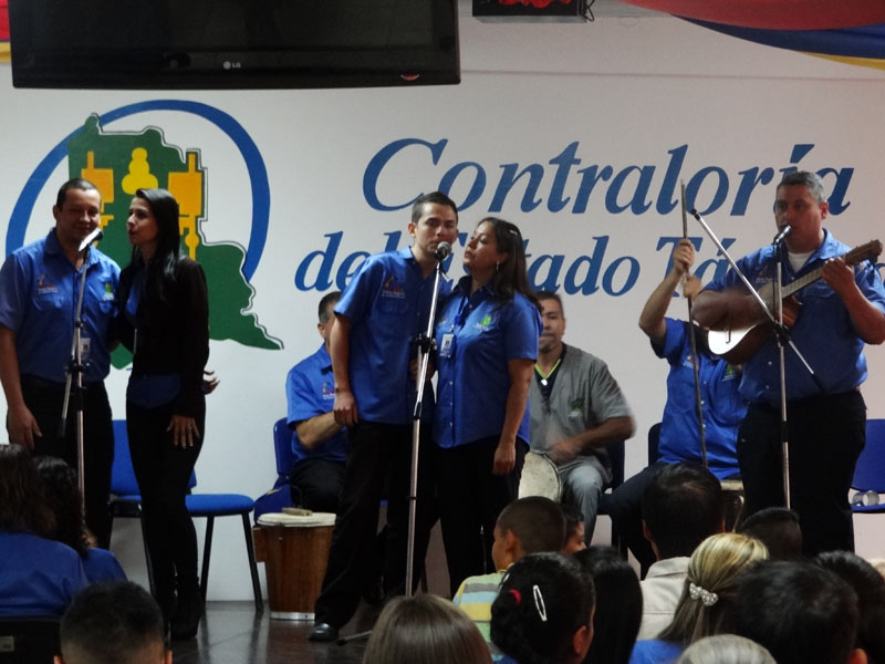 Entrega de Regalos Casa Hogar Ciudad de los Muchachos26