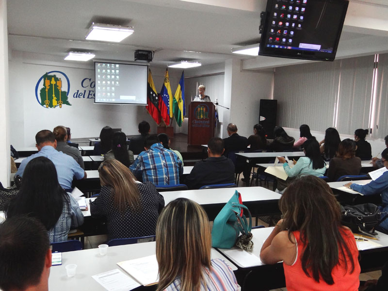 Evento:"El impacto de las Normas de Control Interno en la Gestión de los OCF externos e 13