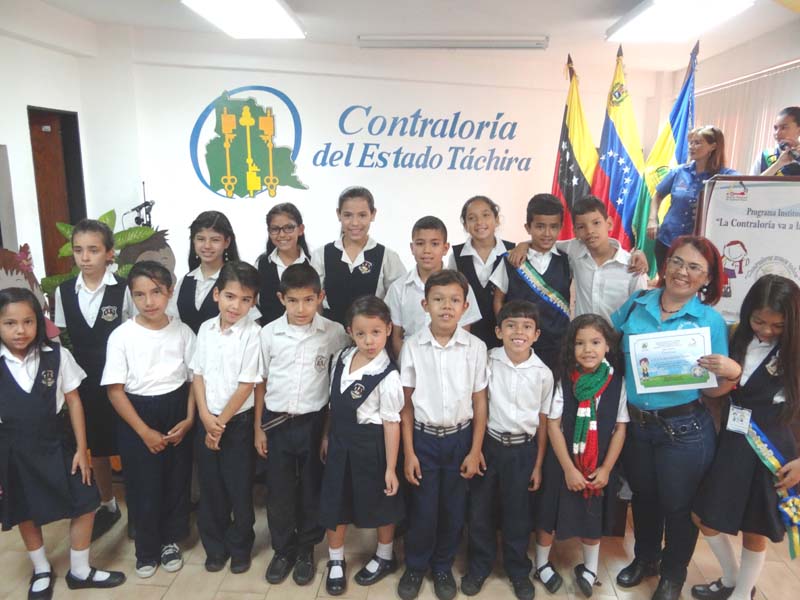 Juramentación 2017 XIV de Niños Contralores2
