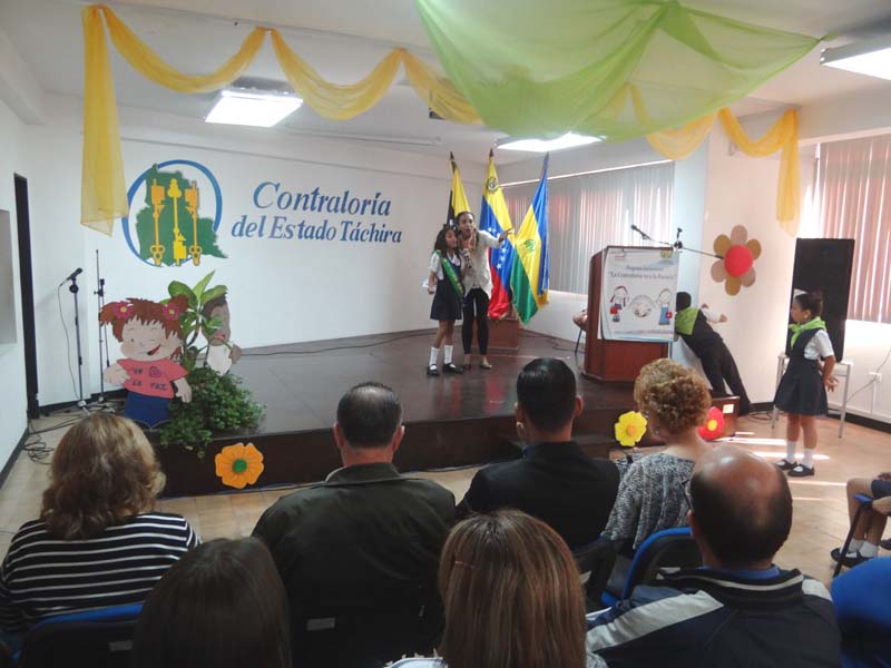 Juramentación 2017 XIV de Niños Contralores10