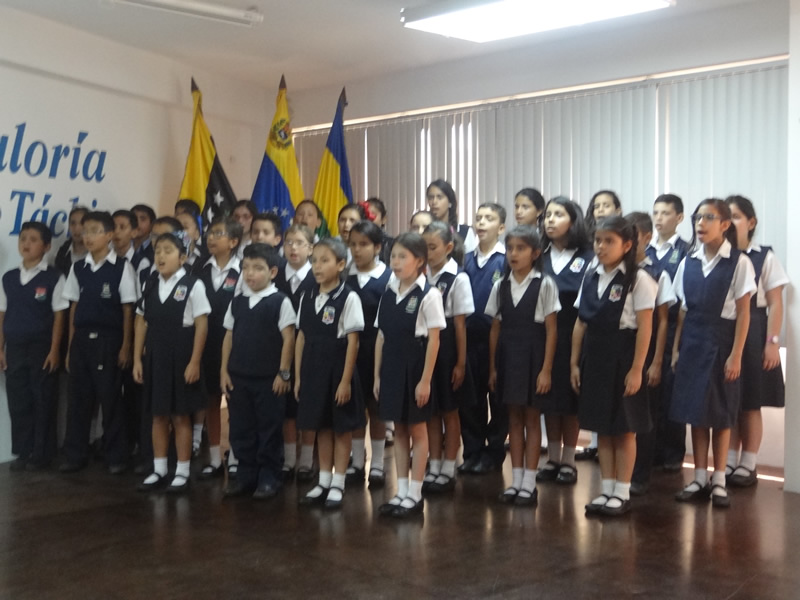 Grabación de Himnos con Niños del Programa la Contraloría va a la Escuela 14