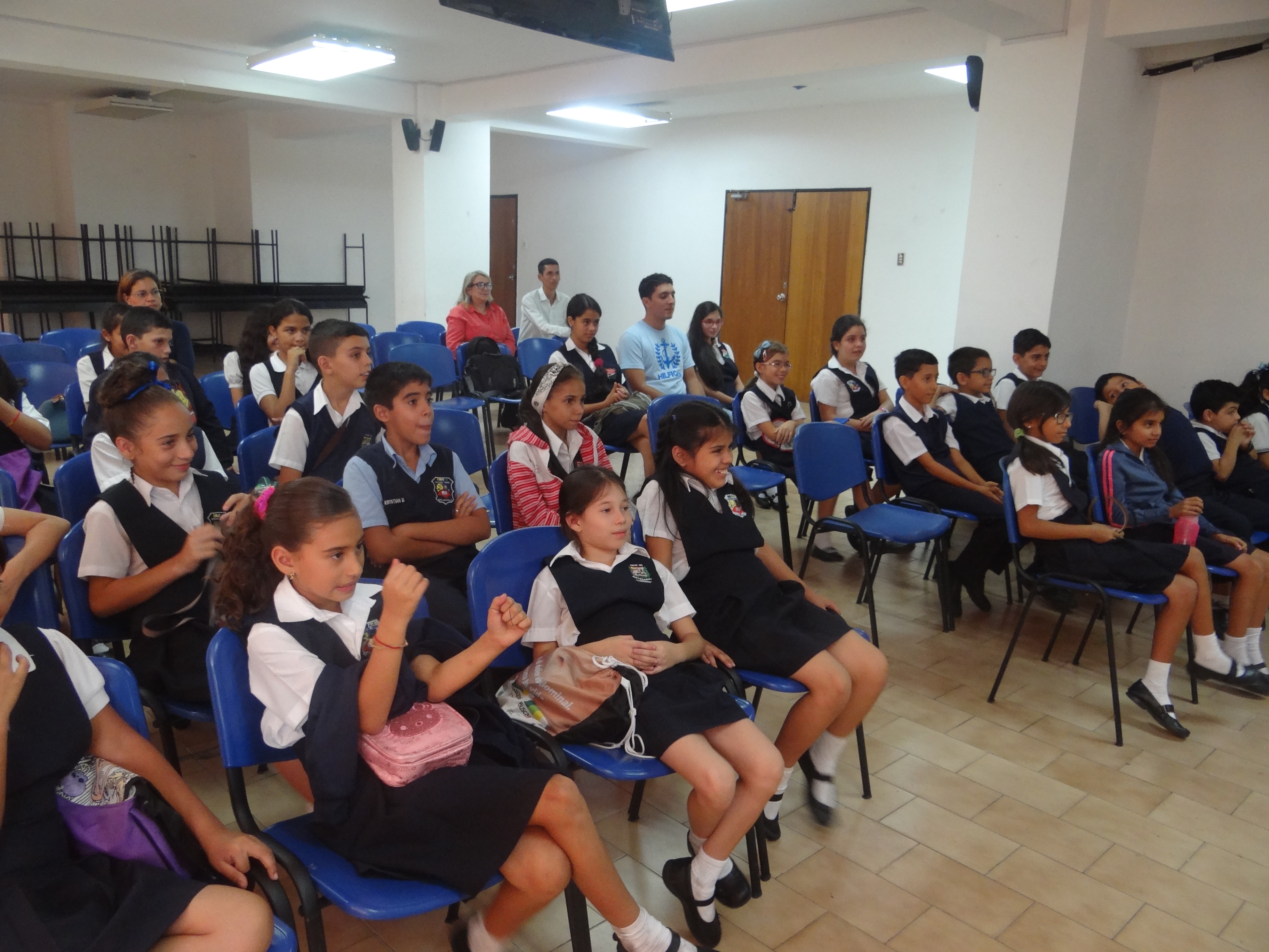 Grabación de Himnos con Niños del Programa la Contraloría va a la Escuela 40