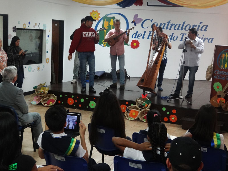 Rendicion de Ctas. 2019 Contraloria va a la Escuela13