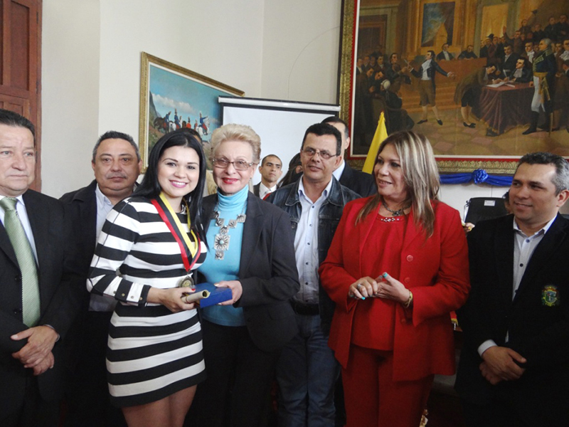 Sesión Día del Periodista11