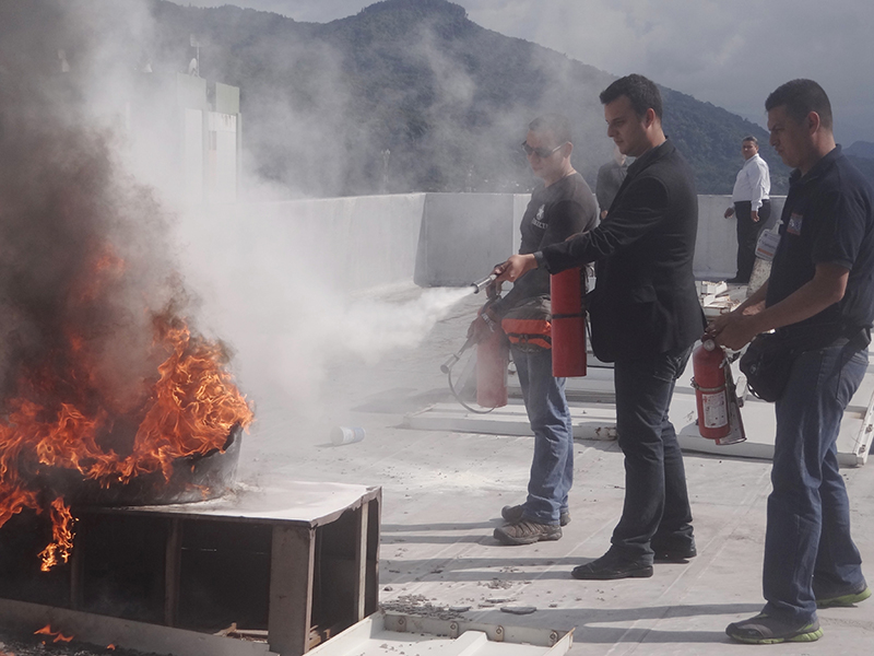 Taller y Simulacro de Incendios 4