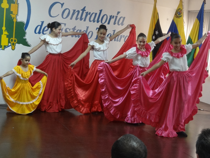 XI Rendición_de _Cuentas_2016_niños_Contralores14