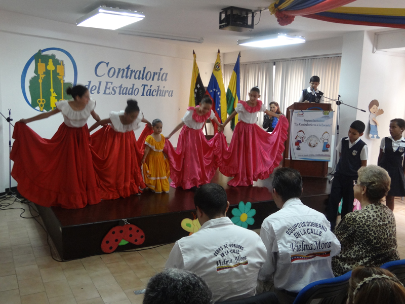XI Rendición_de _Cuentas_2016_niños_Contralores15