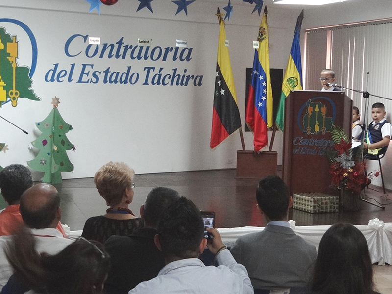 XII Juramentación de niños y niñas contralores14