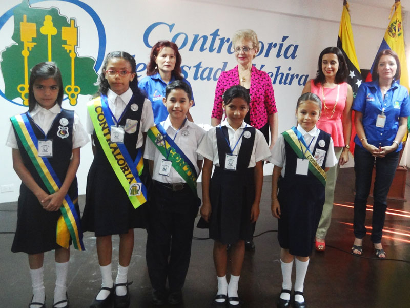 XIII juramentacion de Niños y Niñas Contralores6
