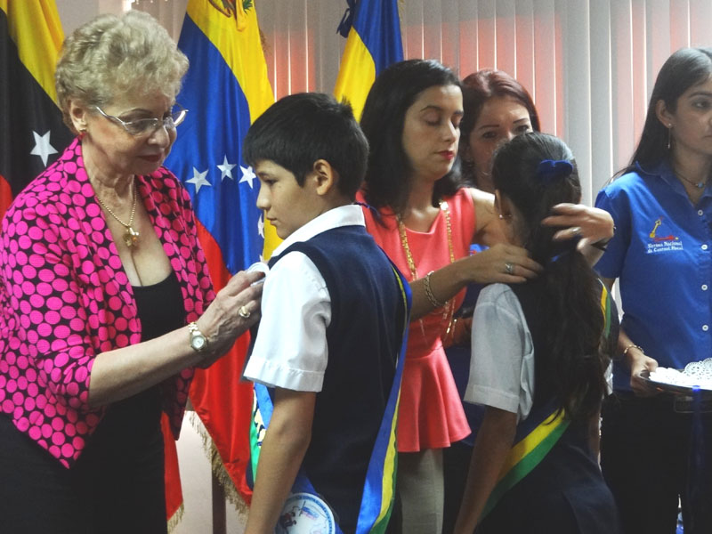 XIII juramentacion de Niños y Niñas Contralores8