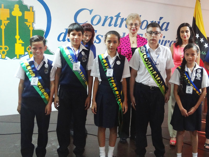 XIII juramentacion de Niños y Niñas Contralores9