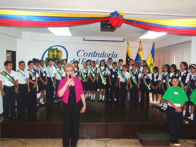 XIII juramentacion de Niños y Niñas Contralores13