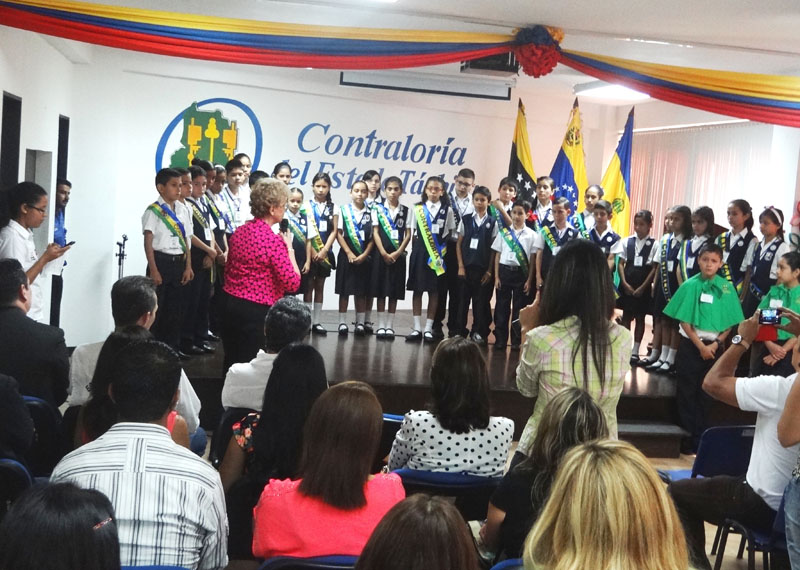 XIII juramentacion de Niños y Niñas Contralores14