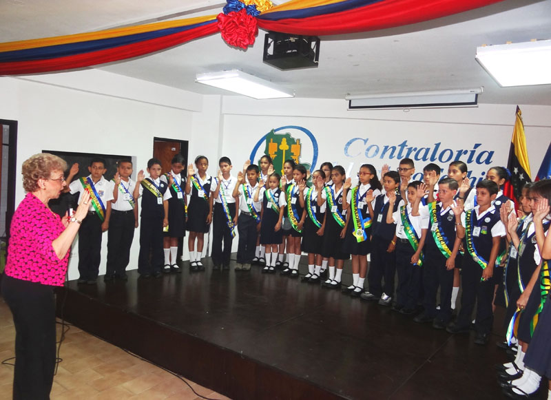 XIII juramentacion de Niños y Niñas Contralores15
