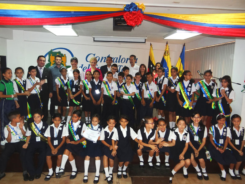 XIII juramentacion de Niños y Niñas Contralores31