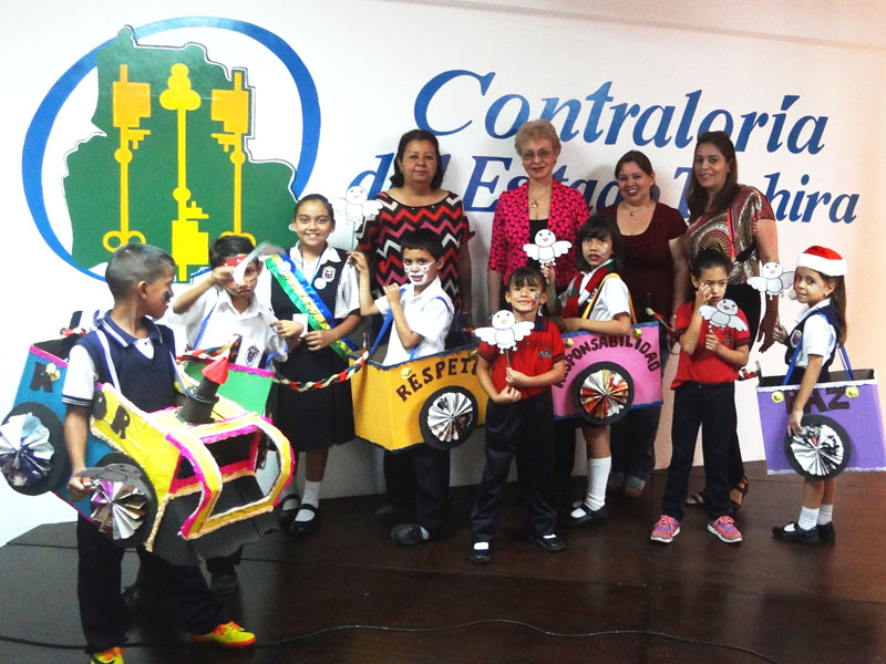 XIII juramentacion de Niños y Niñas Contralores36