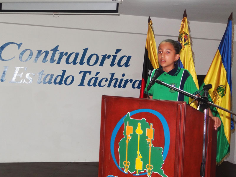 XIII juramentacion de Niños y Niñas Contralores39