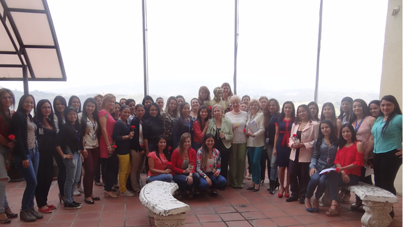 En el “Día de la Mujer” la Contraloría del Estado Táchira homenajeó a su personal femenino 
