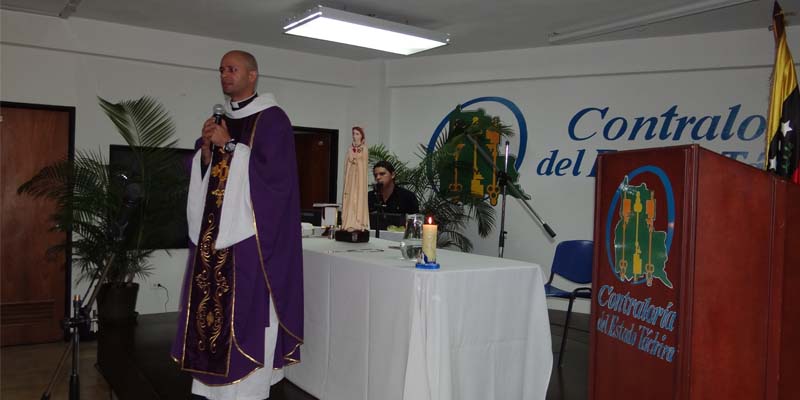 CET celebró liturgia del miércoles de Ceniza